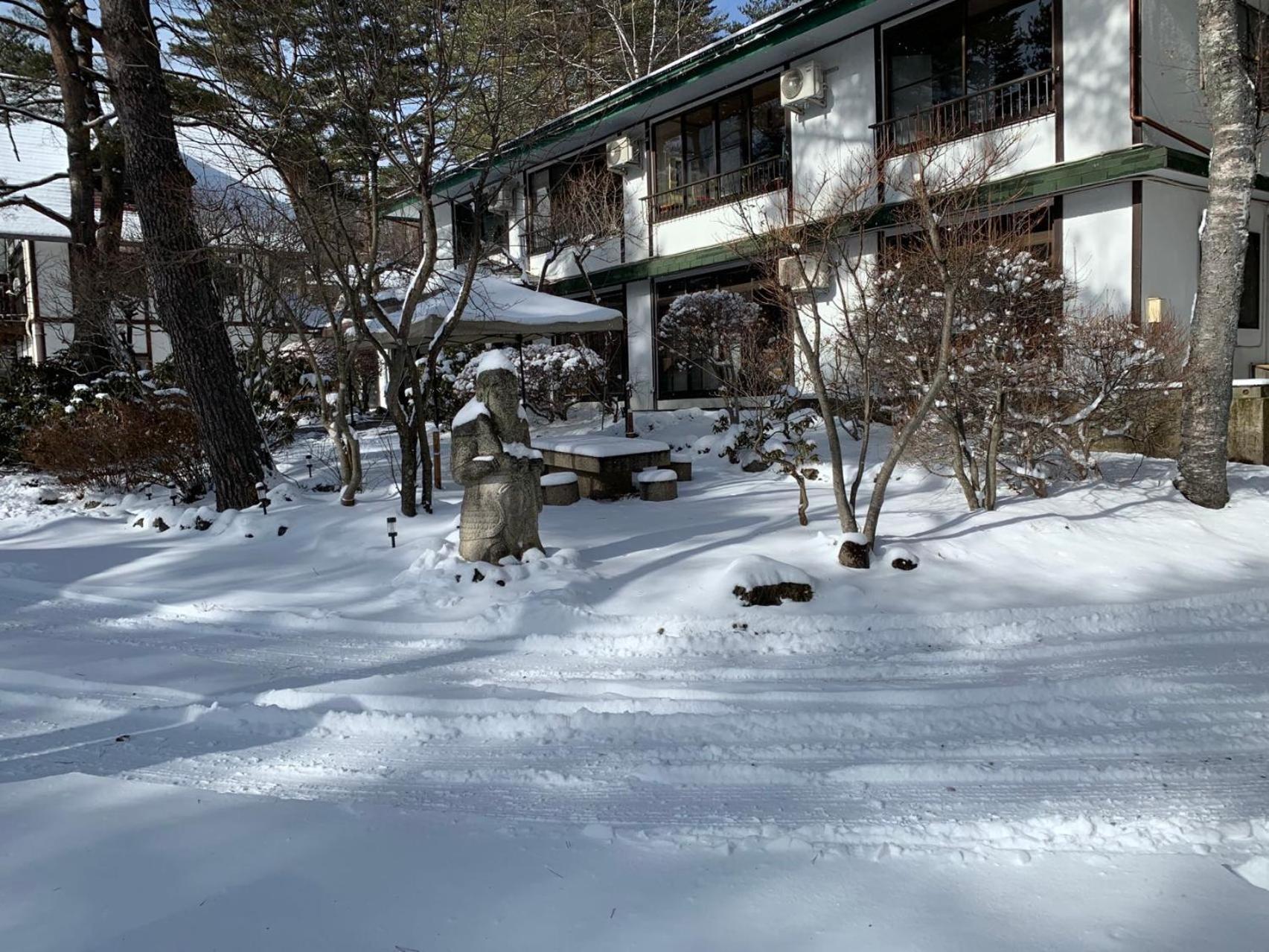 Ele Hotel Onsen Ryokufutei Kusatsu  Bagian luar foto