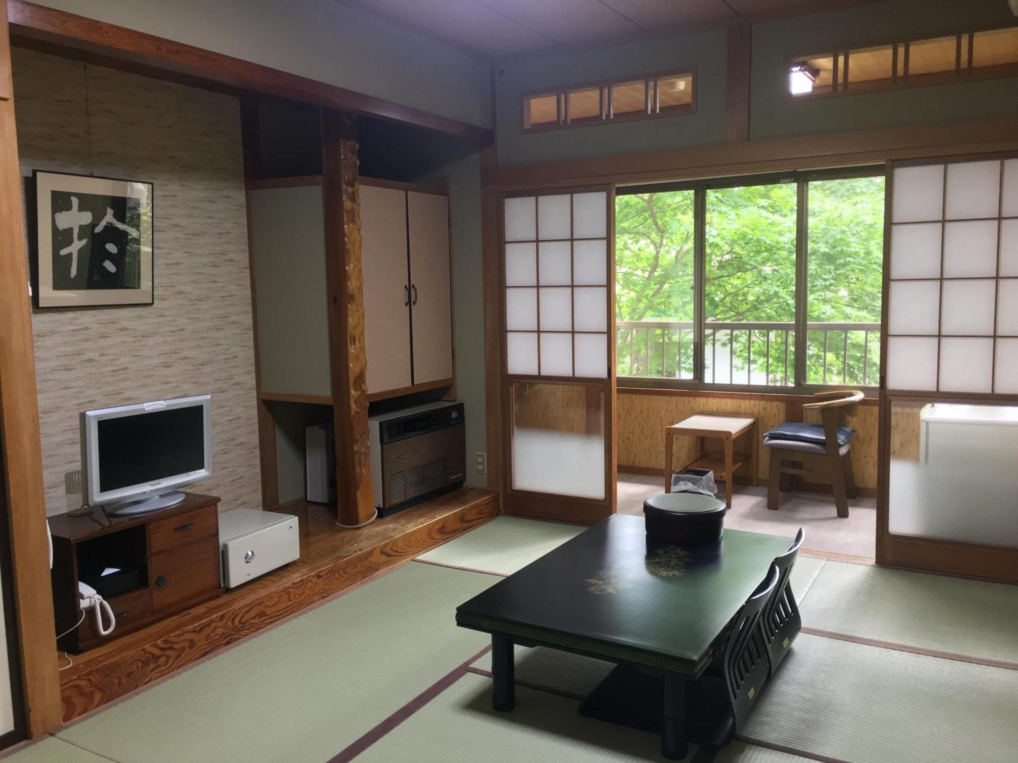 Ele Hotel Onsen Ryokufutei Kusatsu  Bagian luar foto