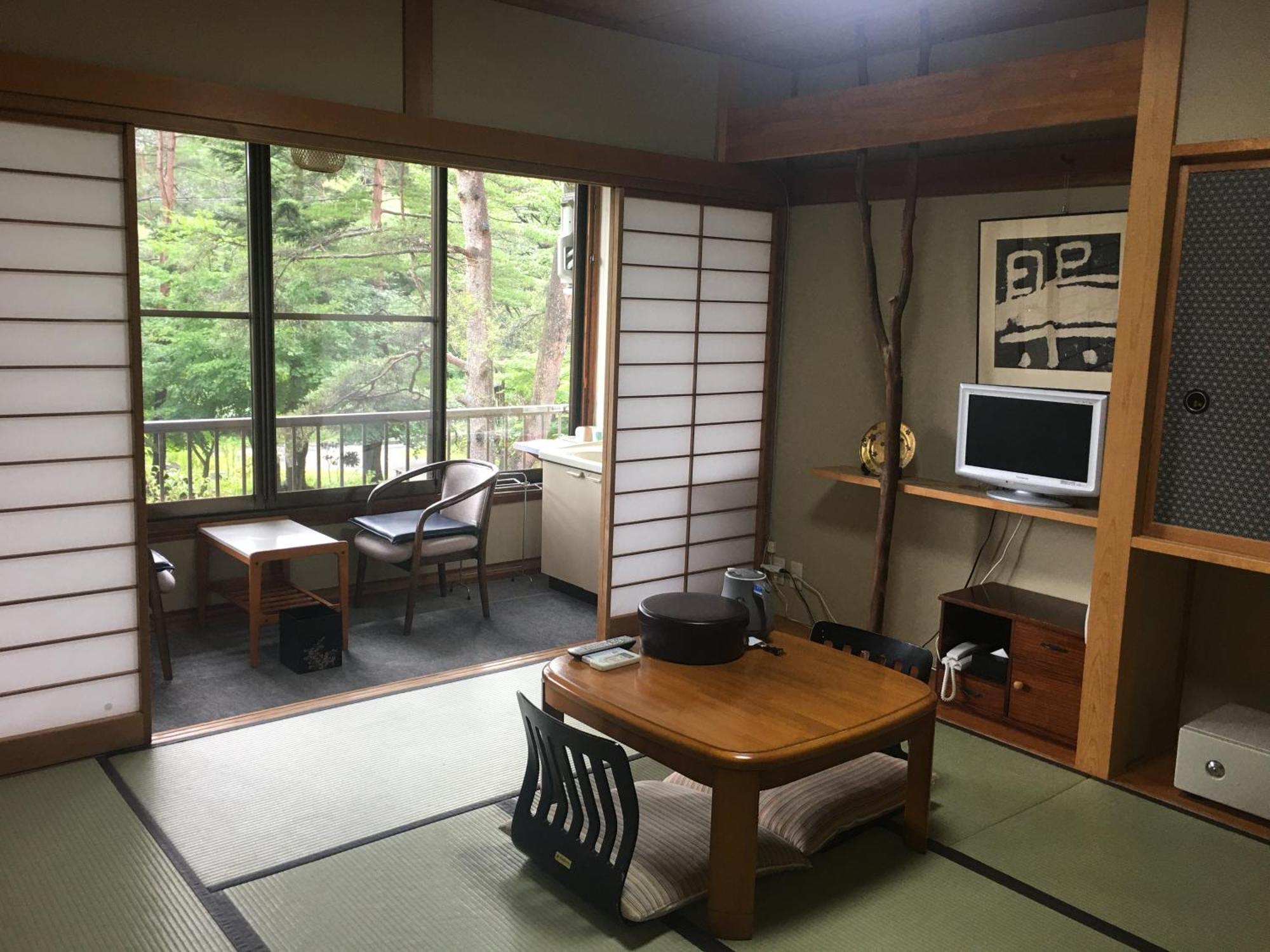 Ele Hotel Onsen Ryokufutei Kusatsu  Bagian luar foto