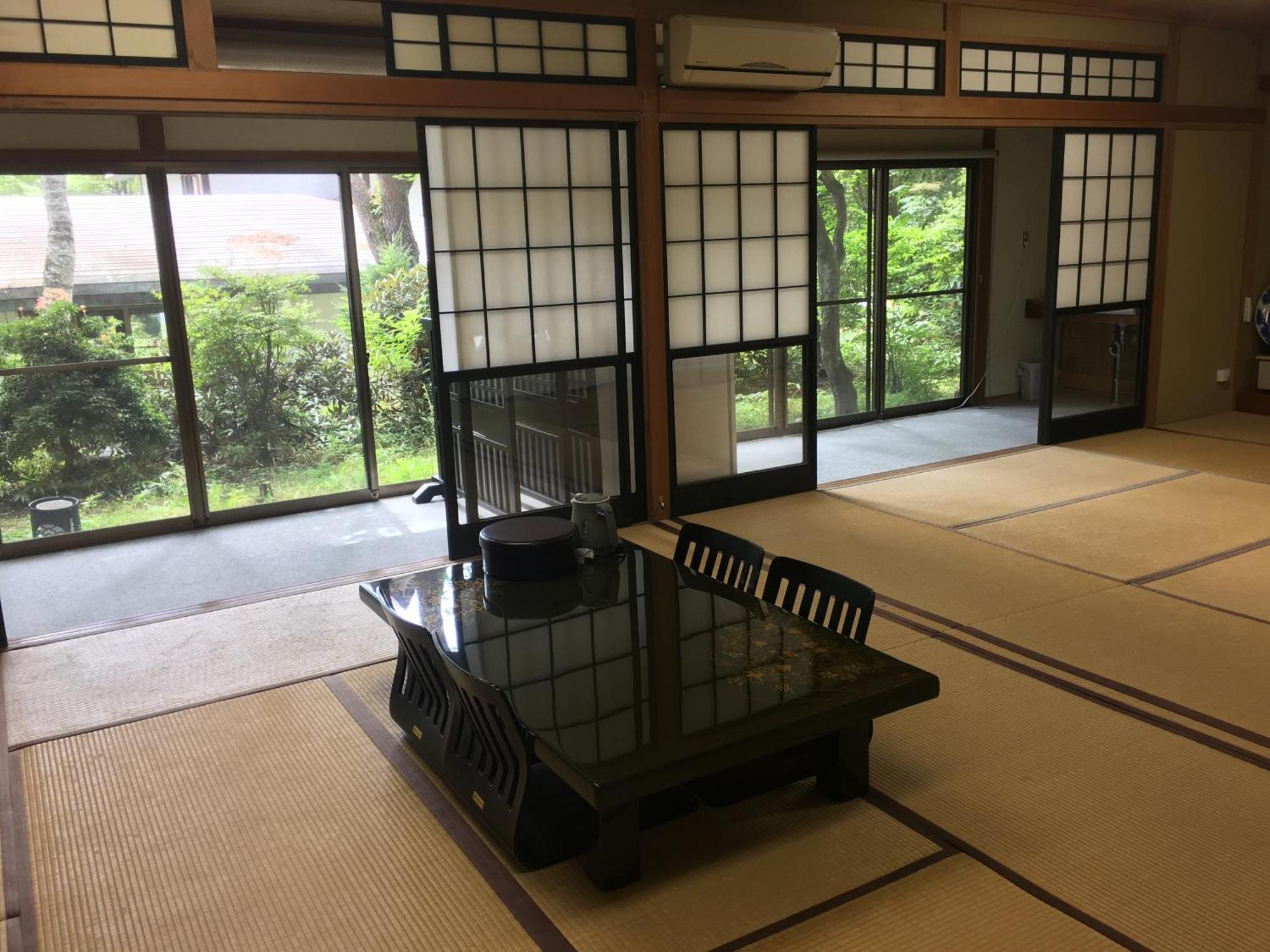 Ele Hotel Onsen Ryokufutei Kusatsu  Bagian luar foto